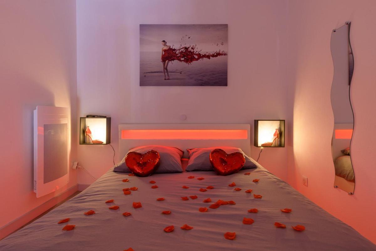 Love Room - Suite Romantique Avec Spa Privatif Le Puy-en-Velay Eksteriør bilde