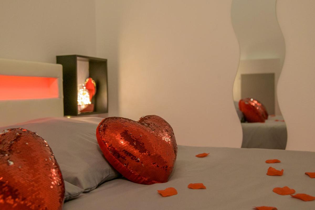 Love Room - Suite Romantique Avec Spa Privatif Le Puy-en-Velay Eksteriør bilde